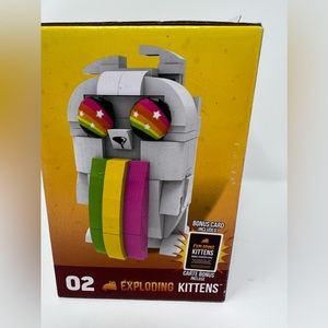 Exploding kittens building set